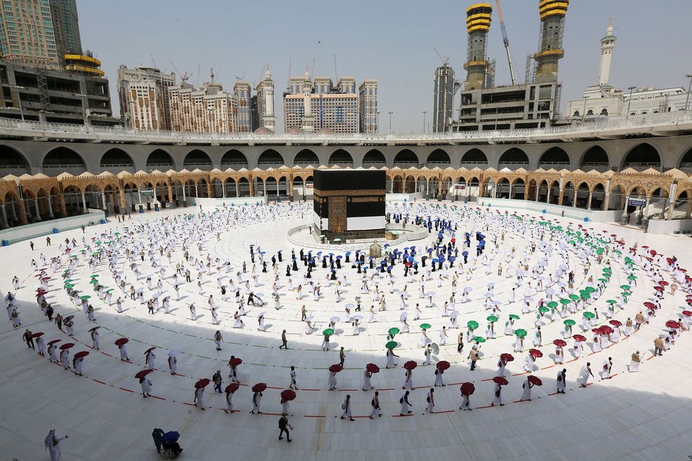 Elegi Perindu Haji di Awal Juni