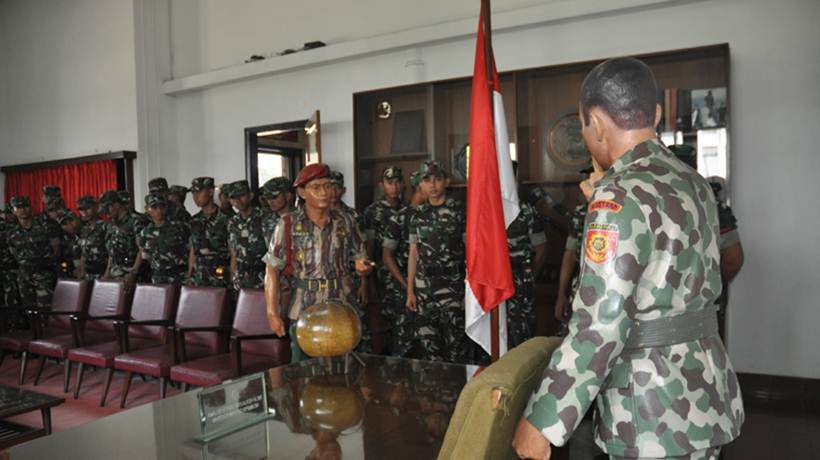 TNI Dituding Disusupi PKI, Ini Reaksi Panglima dan Pangkostrad
