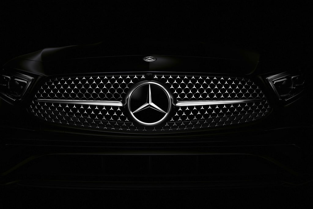 Cerita 1 Abad Logo Bintang Mercedes-Benz