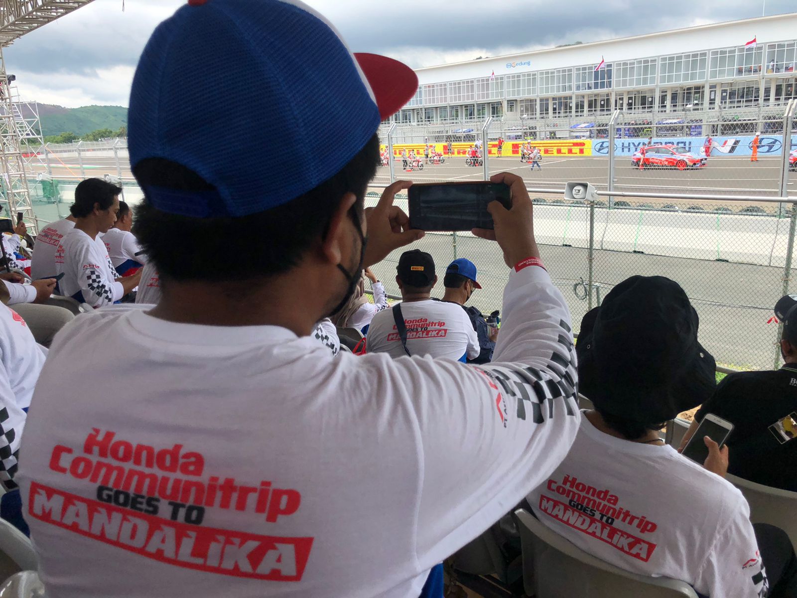 Bikers Honda Beri Semangat Pebalap Indonesia di Mandalika