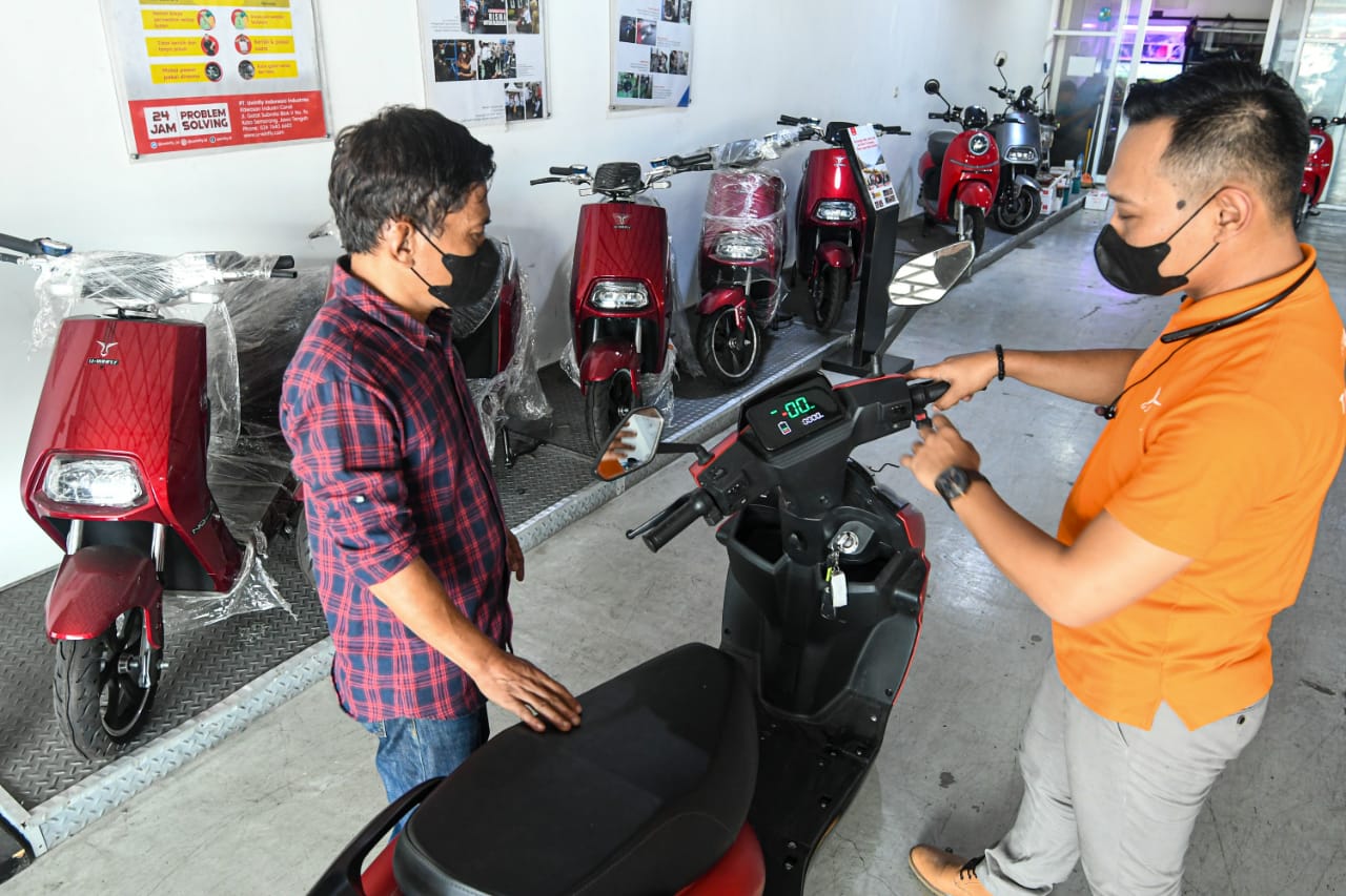 Pemerintah Gencarkan Penggunaan Motor LIstrik