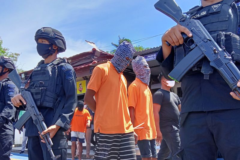 Polisi Ciduk 9 Pelaku Kerusuhan dan Pembakaran Karaoke di Sorong