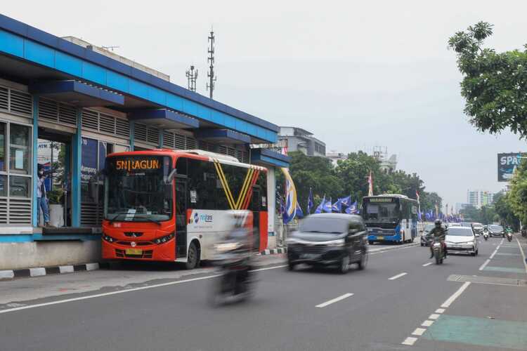 Penyesuaian Operasional Bus Transjakarta