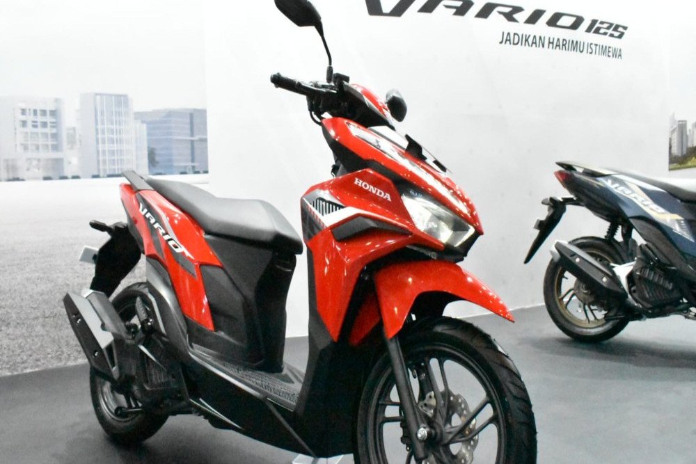 Perbedaan New Honda Vario 125 Terbaru Dengan “Abangnya”