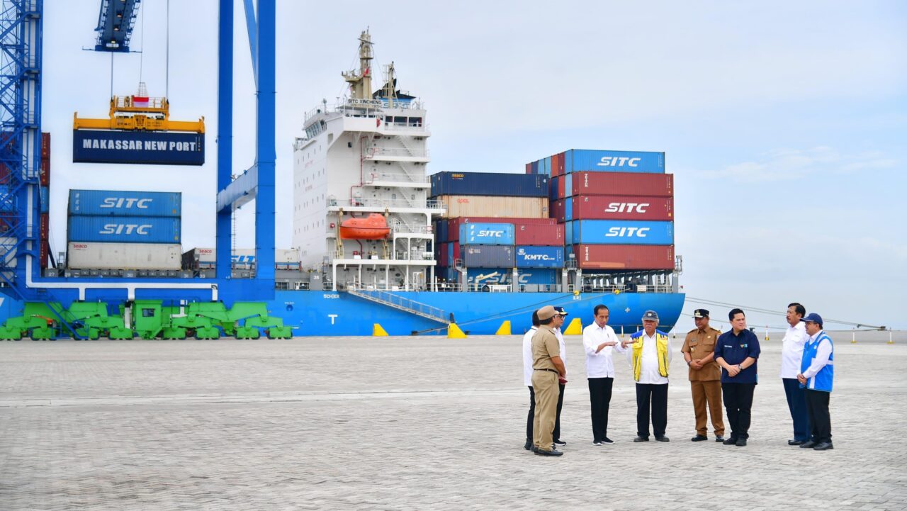 Menekan Biaya Logistik Lewat Pelabuhan Anyar di Timur Indonesia
