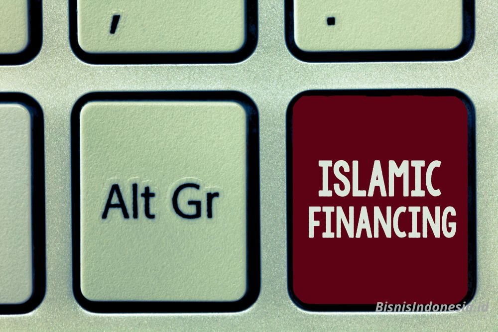 Peluang dan Tantangan di Balik Desakan Konsolidasi Perbankan Syariah